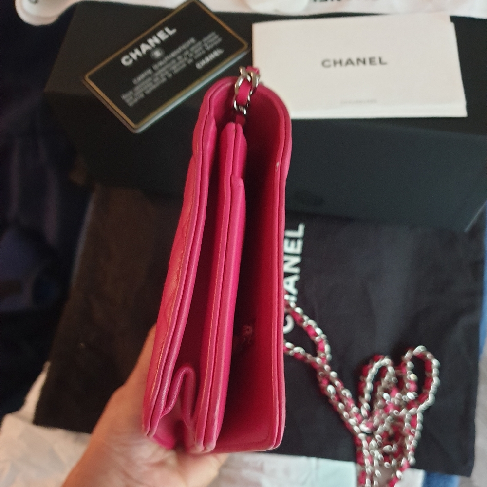 Chanel Woc Diamond CC Fuchsia - Picture 6 of 14